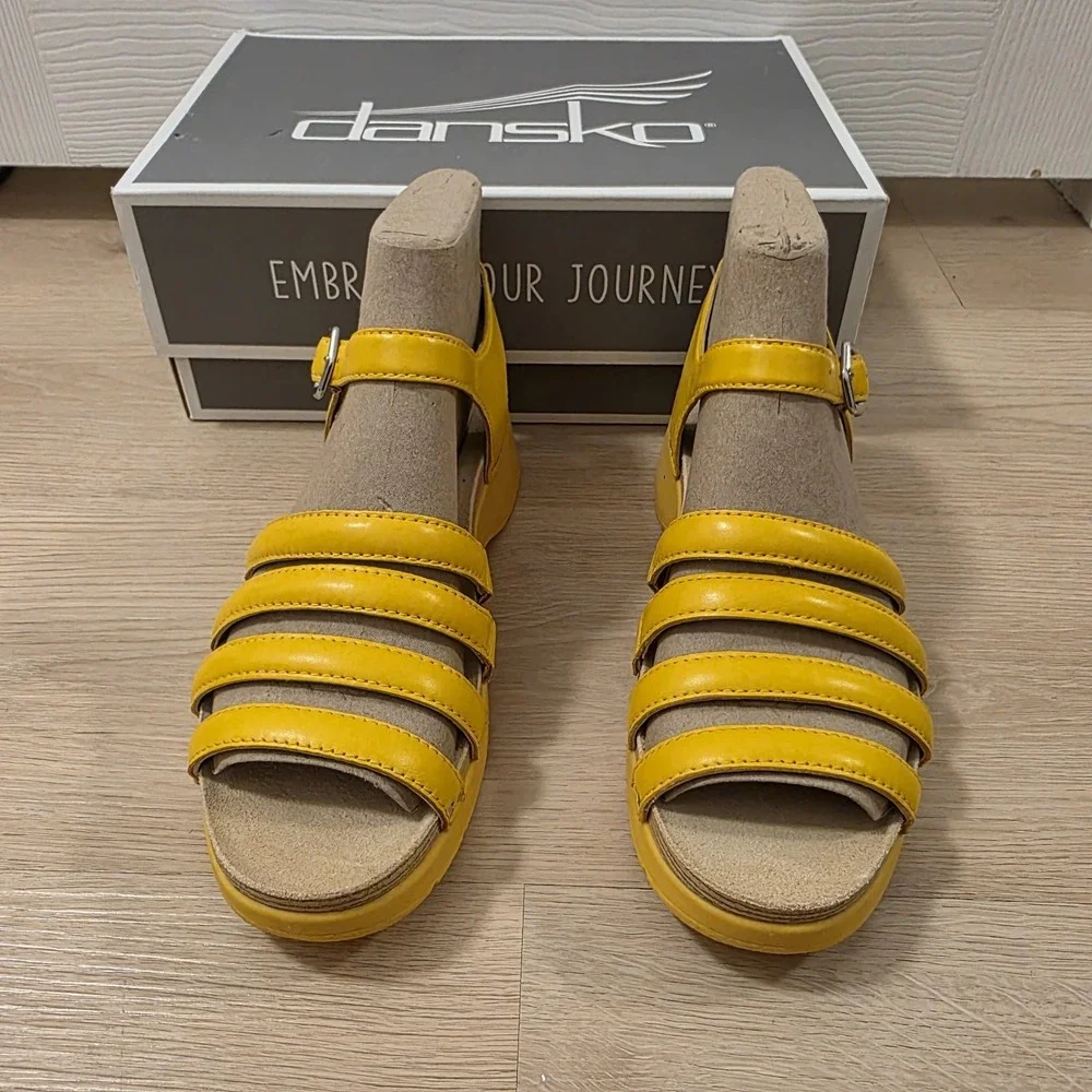 Dansko Yellow Leather Strappy Summer Cute Low Platform Roxie Sandals Size 8.5 39 - Picture 3 of 6